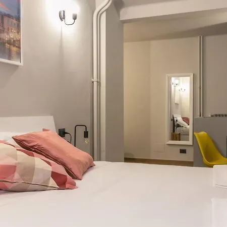 Dora 33 Apartment *